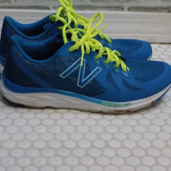New Balance Running Shoes - Picture 2 of 3